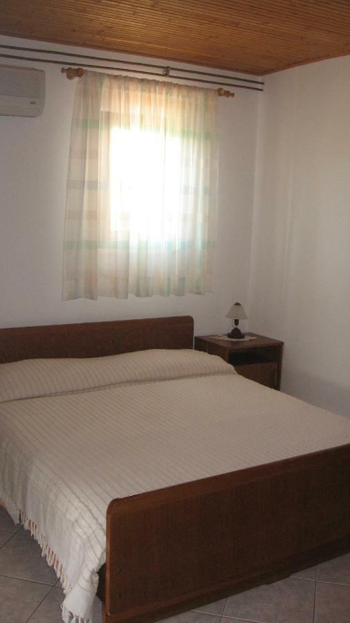 Apartments Grozdanic Fazana Bagian luar foto