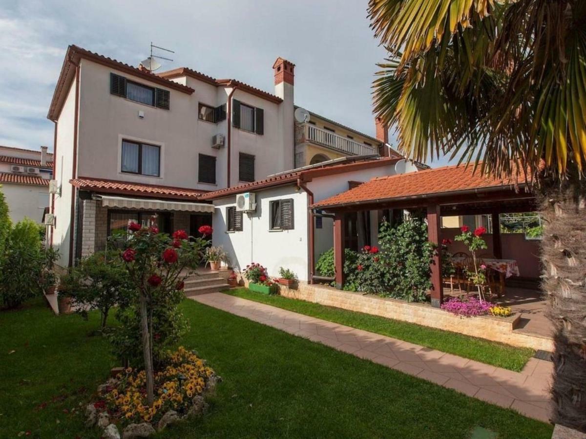 Apartments Grozdanic Fazana Bagian luar foto